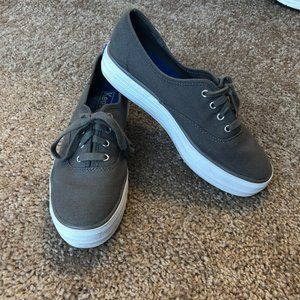 ✨Gray platform ked sneakers